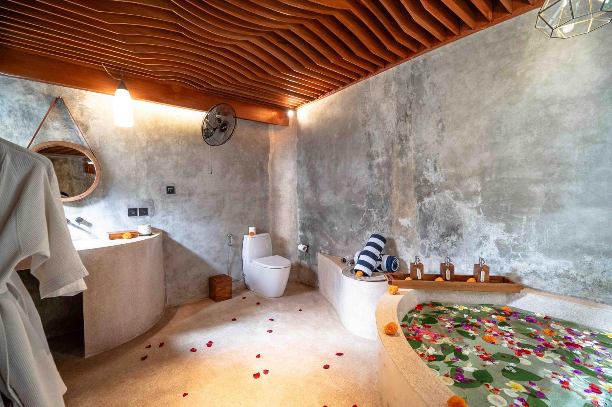 The Sender Pool Suites Убуд Екстериор снимка